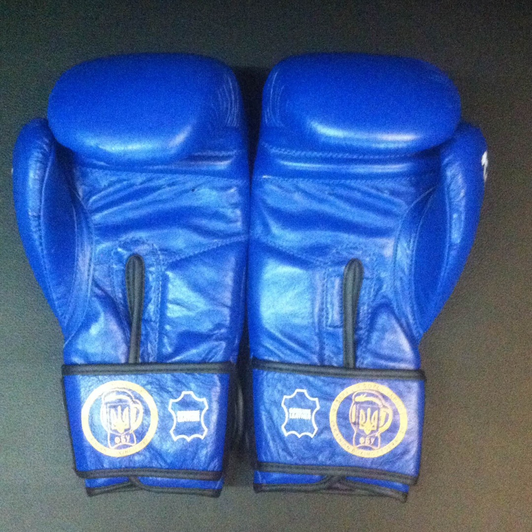 Боксерские перчатки PERFORMER 12ун