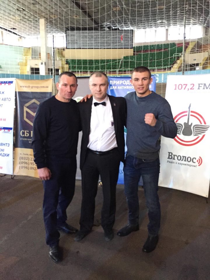 Наші вітання  з Днем народження найкращого боксера планети минулого року.