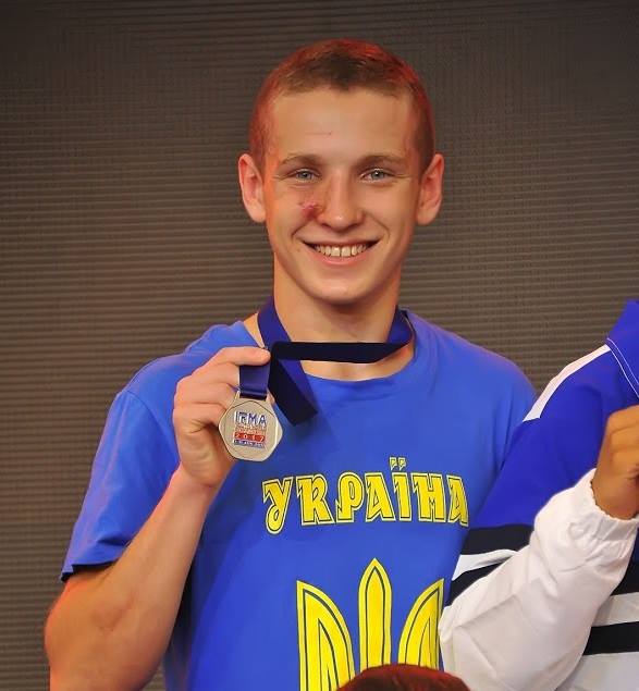 Конфедерація Києва вітає: Віце - чемпіон світу з таїландського боксу Андрій МЕЗЕНЦЕВ! Дякуємо за подвиг!